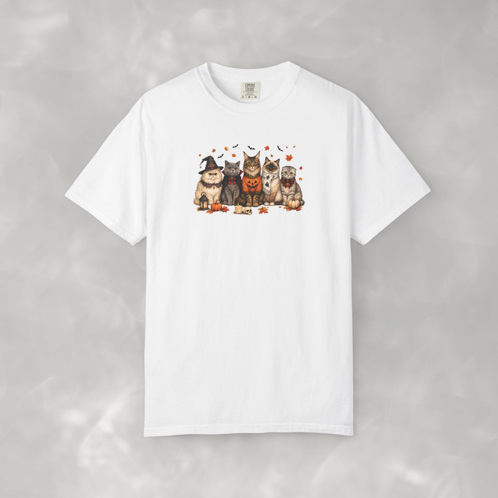 Retro Cats in Halloween Costumes Unisex Comfort Colors Tee