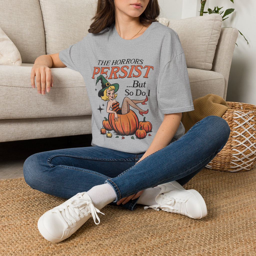 The Horrors Persist but So Do I, Funny Vintage Retro Halloween, Gildan Unisex Softstyle T-Shirt