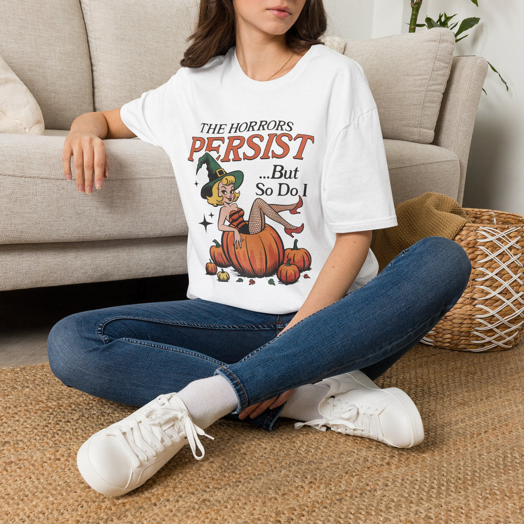 The Horrors Persist but So Do I, Funny Vintage Retro Halloween, Gildan Unisex Softstyle T-Shirt