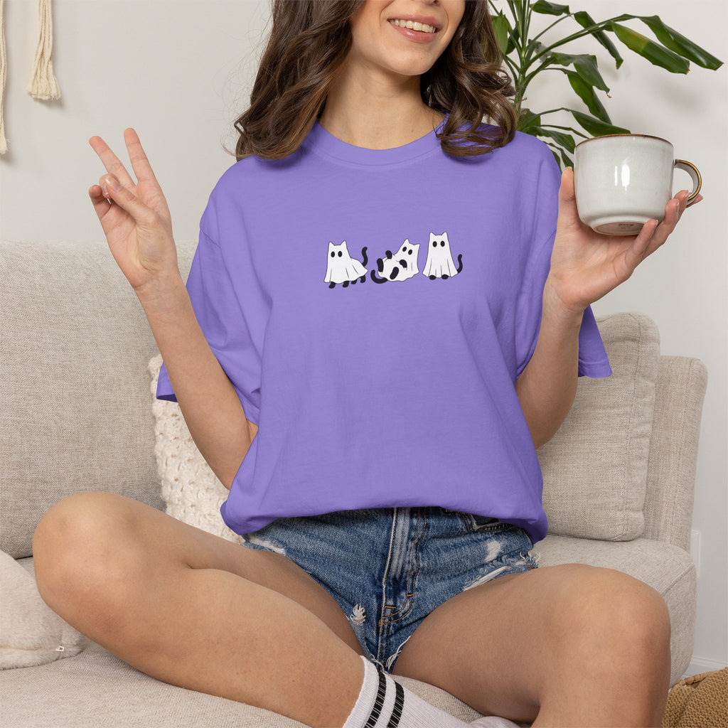 Cute Black Cat Ghosts, Haunted Kitties Halloween Comfort Colors Tee
